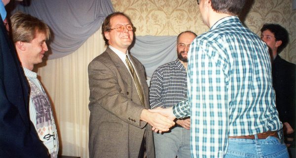 Přebíráníi ceny pro nejlepší výrobek na Audio Show Warsawa roce 1999